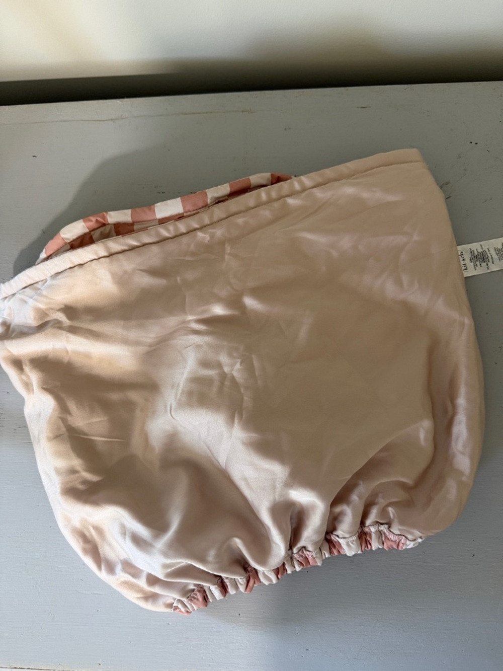 Kitsch Satin-Lined Flexi Shower Cap in Pink and White Check - Picture 4 of 4